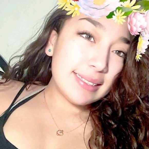 Meet your Posher, Kayla - Picture 1 of 1